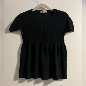Short sleeve black sweater